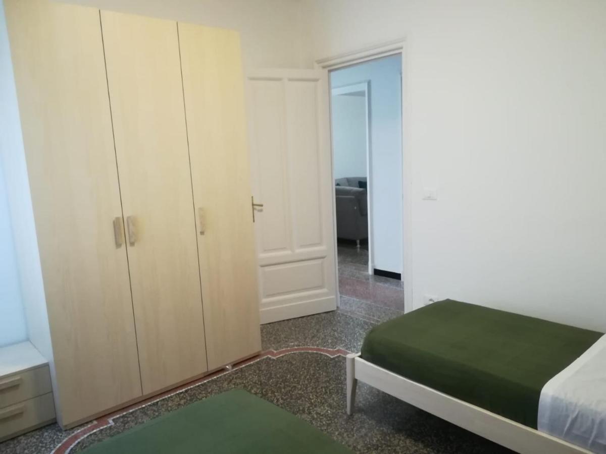 La Casa Di Via Defferrari Lägenhet Noli Exteriör bild