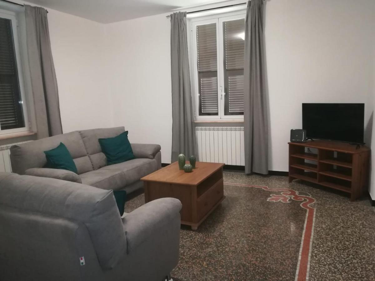 La Casa Di Via Defferrari Lägenhet Noli Exteriör bild